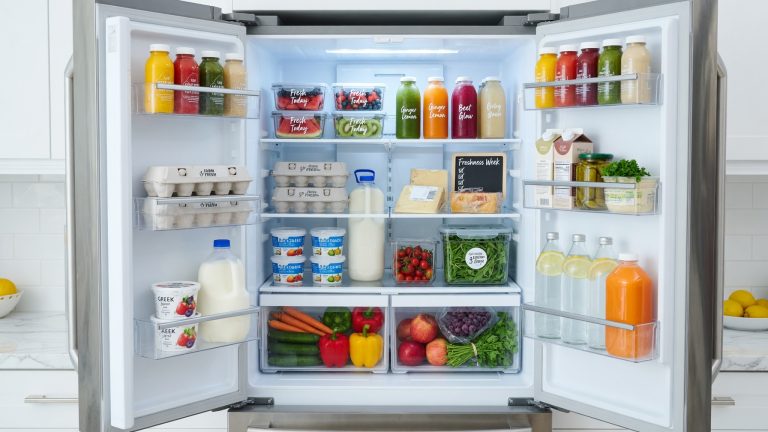چگونه بوی بد یخچال را برای همیشه از بین ببریم؟